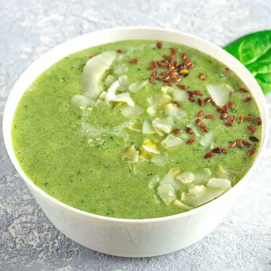 EYN Green smoothie Avocado Smoothie Drizzled with Cashew Cream 2 6