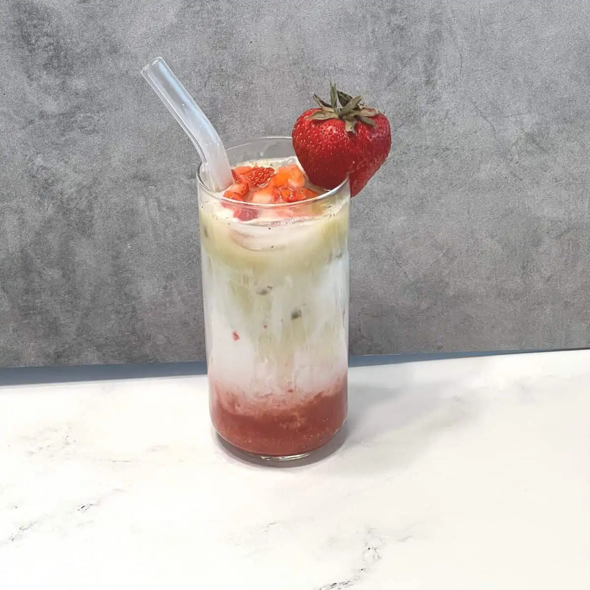 How to Make a Delicious Strawberry Iced Matcha Latte 1