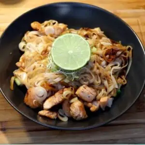 Best one pan teriyaki noodles recipe with salmon.