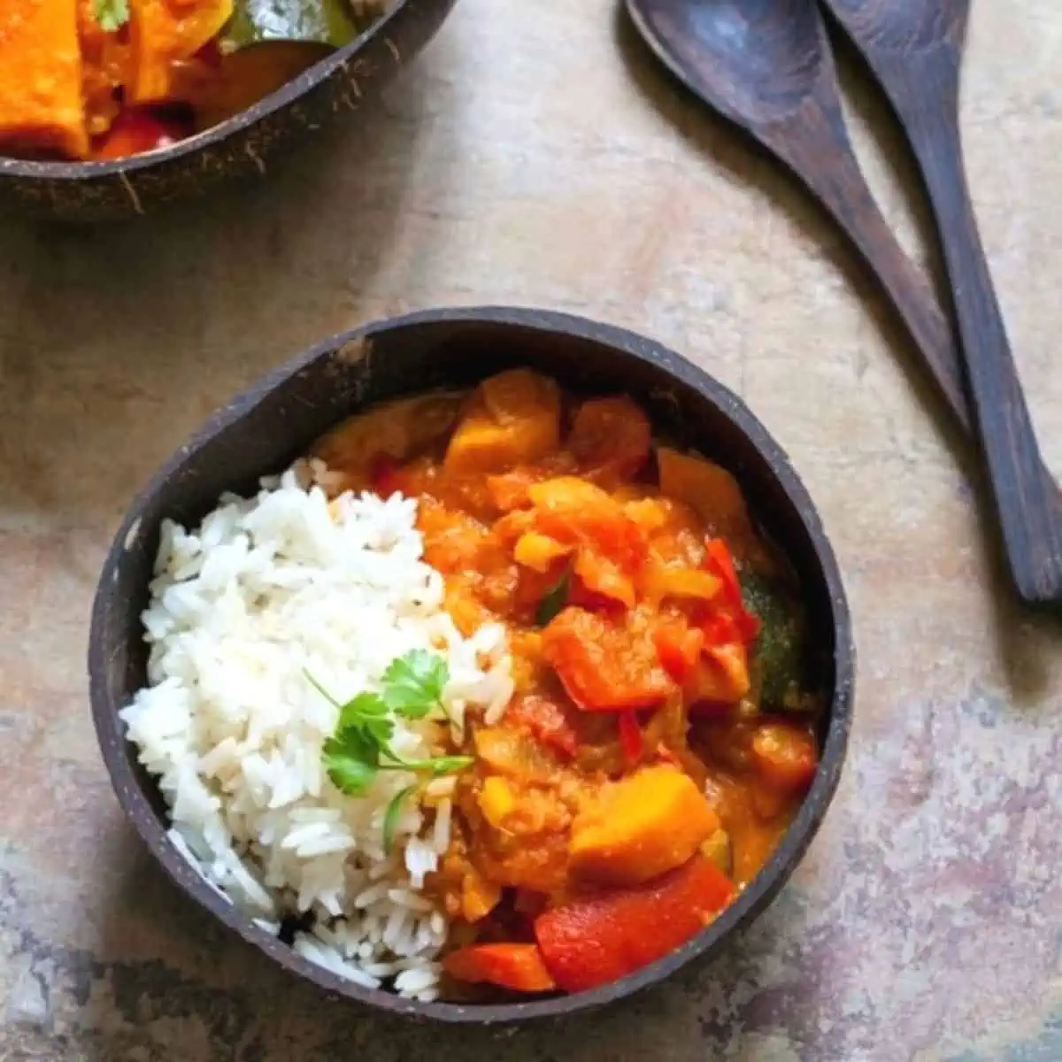 How to Make a Healthy & Easy Red Curry Bowl