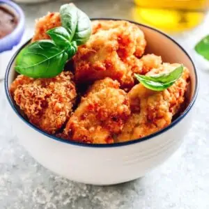 The Best Healthy Bang Bang Cauliflower "Wings"