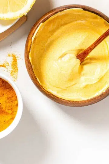 simple turmeric face mask recipe for home spa day