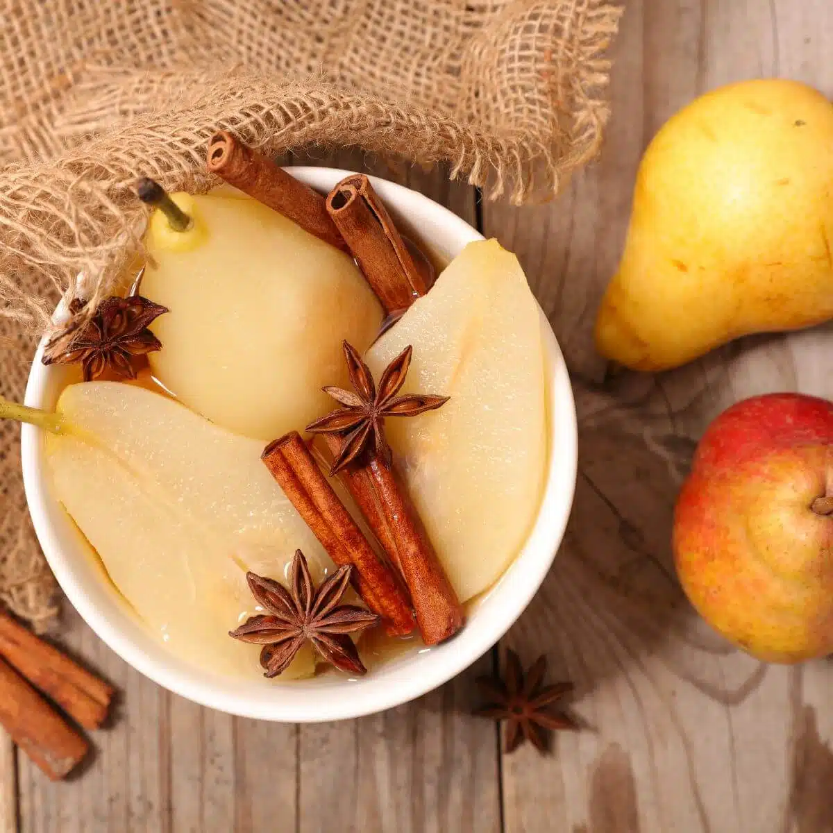 How to Make a Holiday Gingerbread Cookie Spice Smoothie