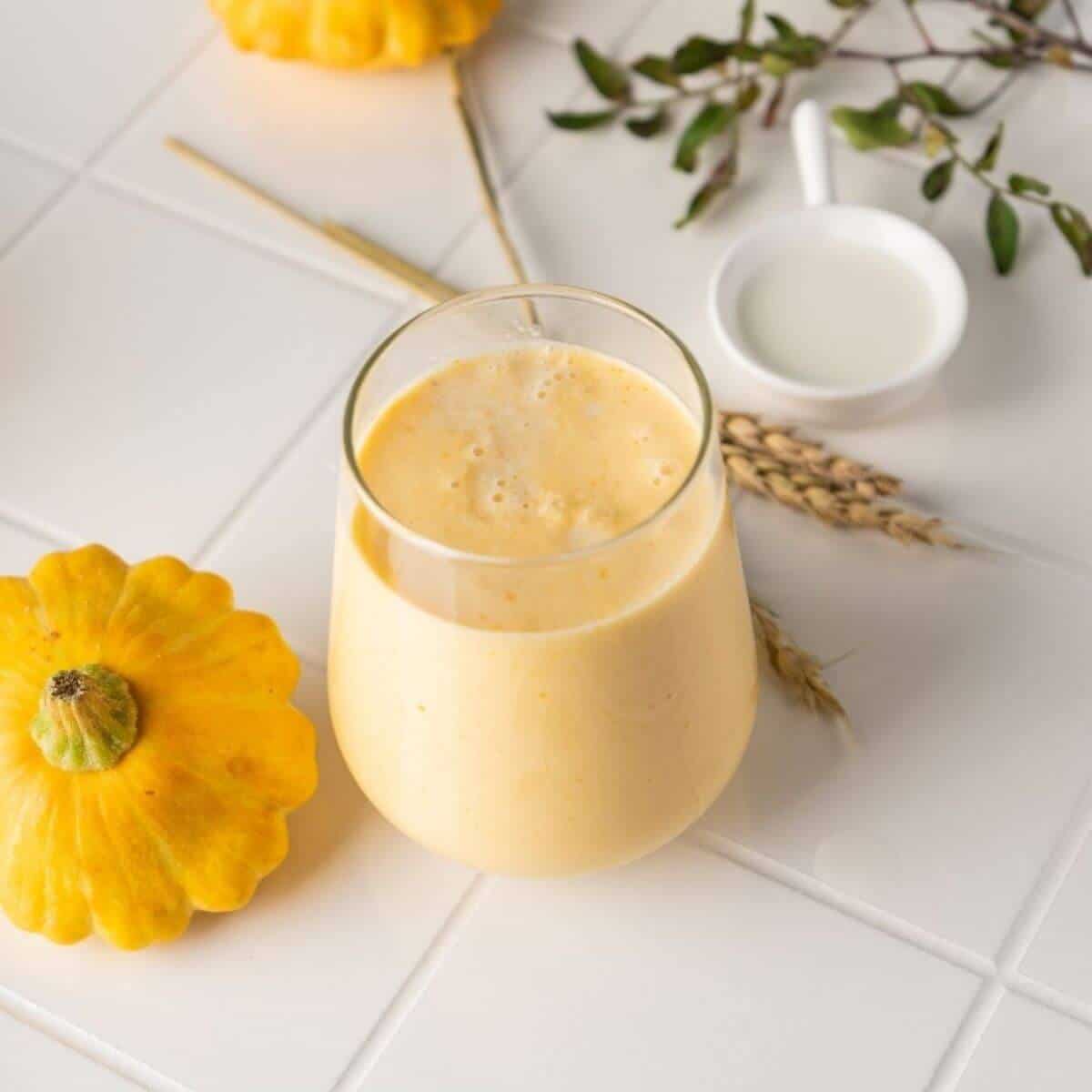 adrenal gland health support cocktail drink recipe in a clear glass