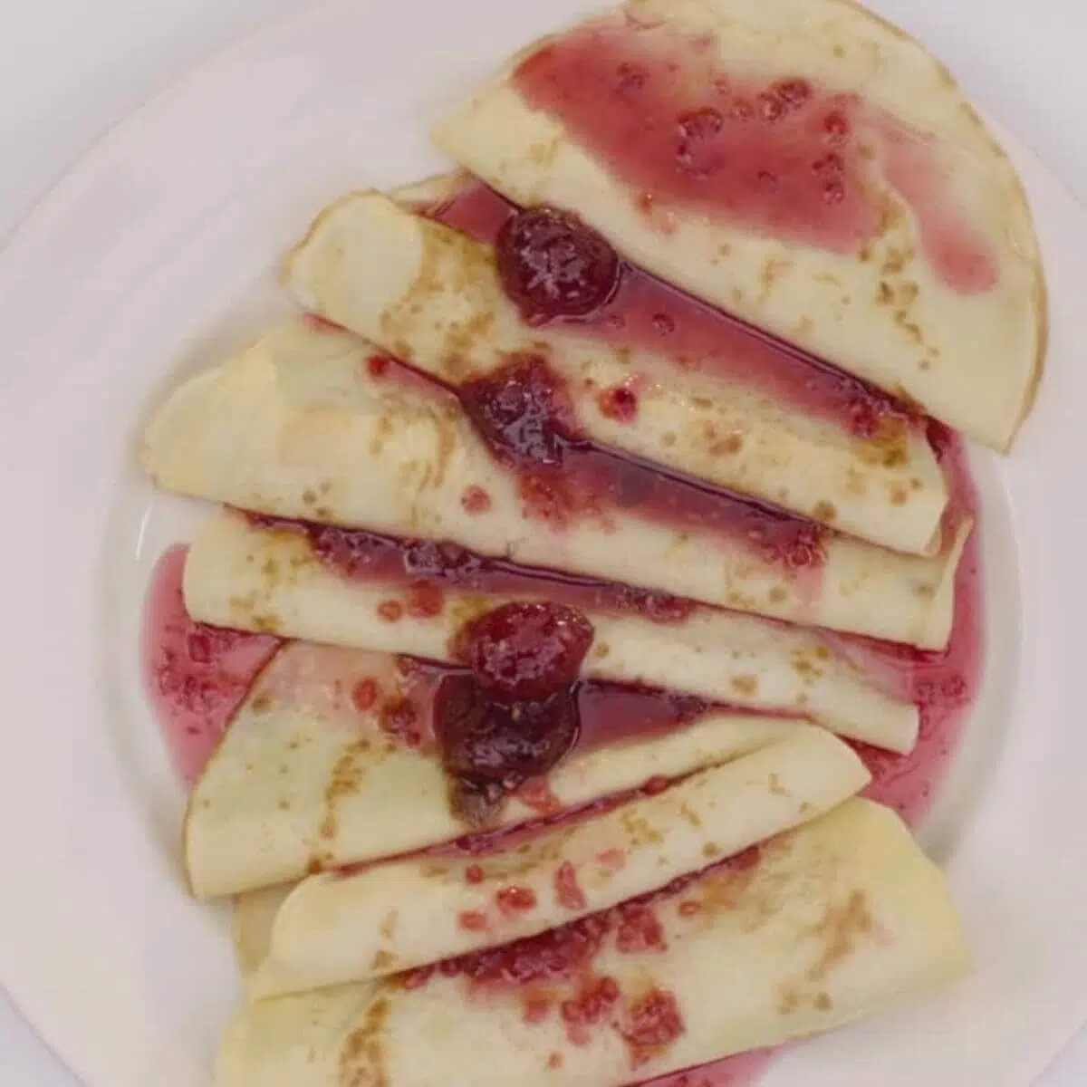 Easy raspberry crepes recipe