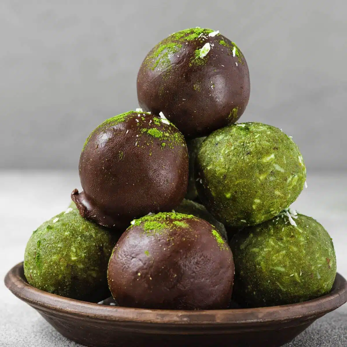 vegan cocout energy bites