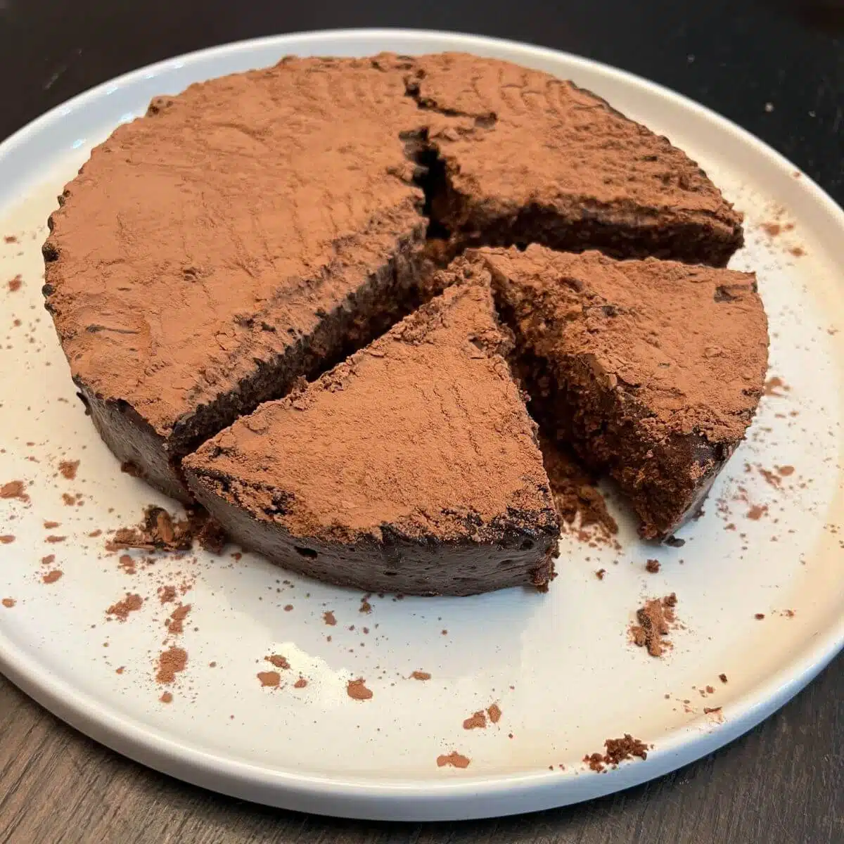 Flourless chocolate cake recipe