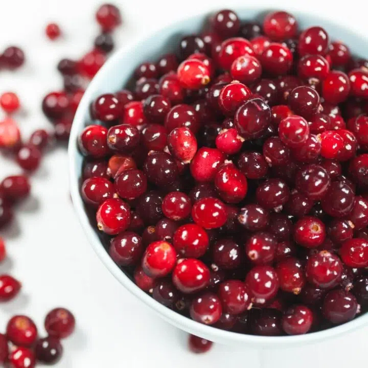 cranberry nutrients and nutrition facts